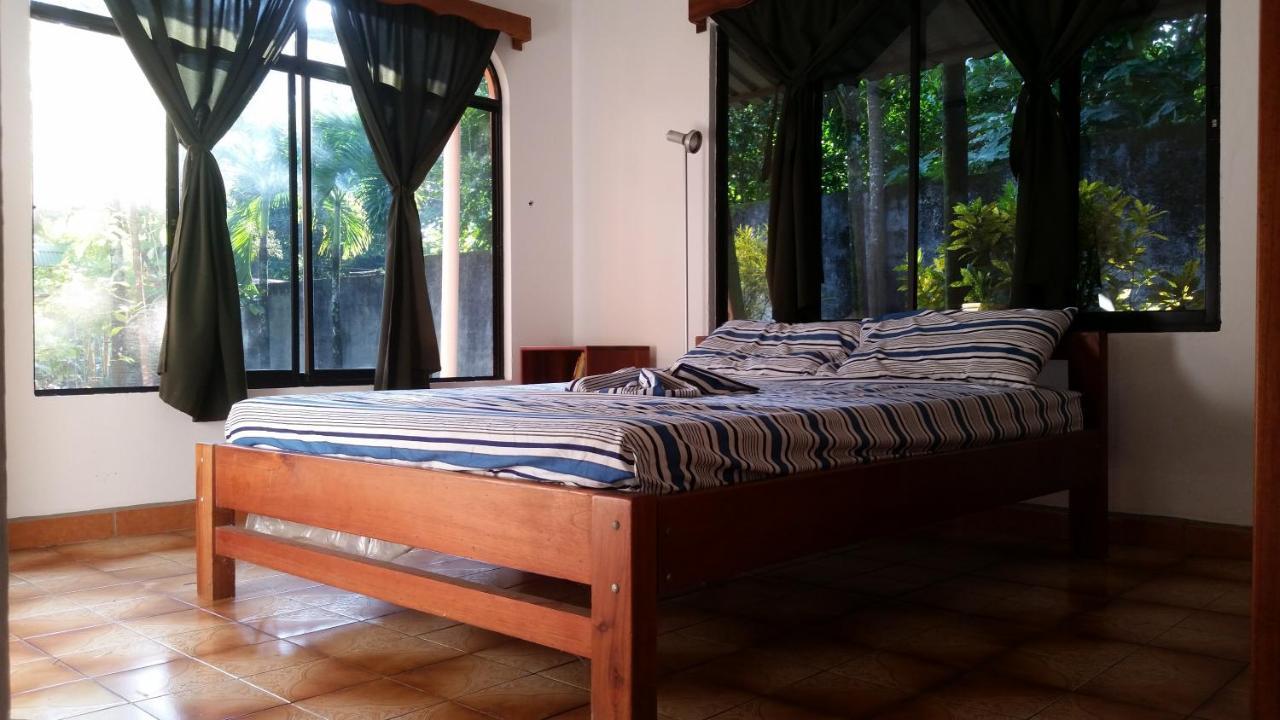Embassy House Bed & Breakfast Puerto Jiménez Exterior foto