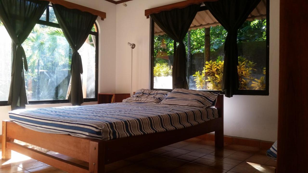 Embassy House Bed & Breakfast Puerto Jiménez Exterior foto